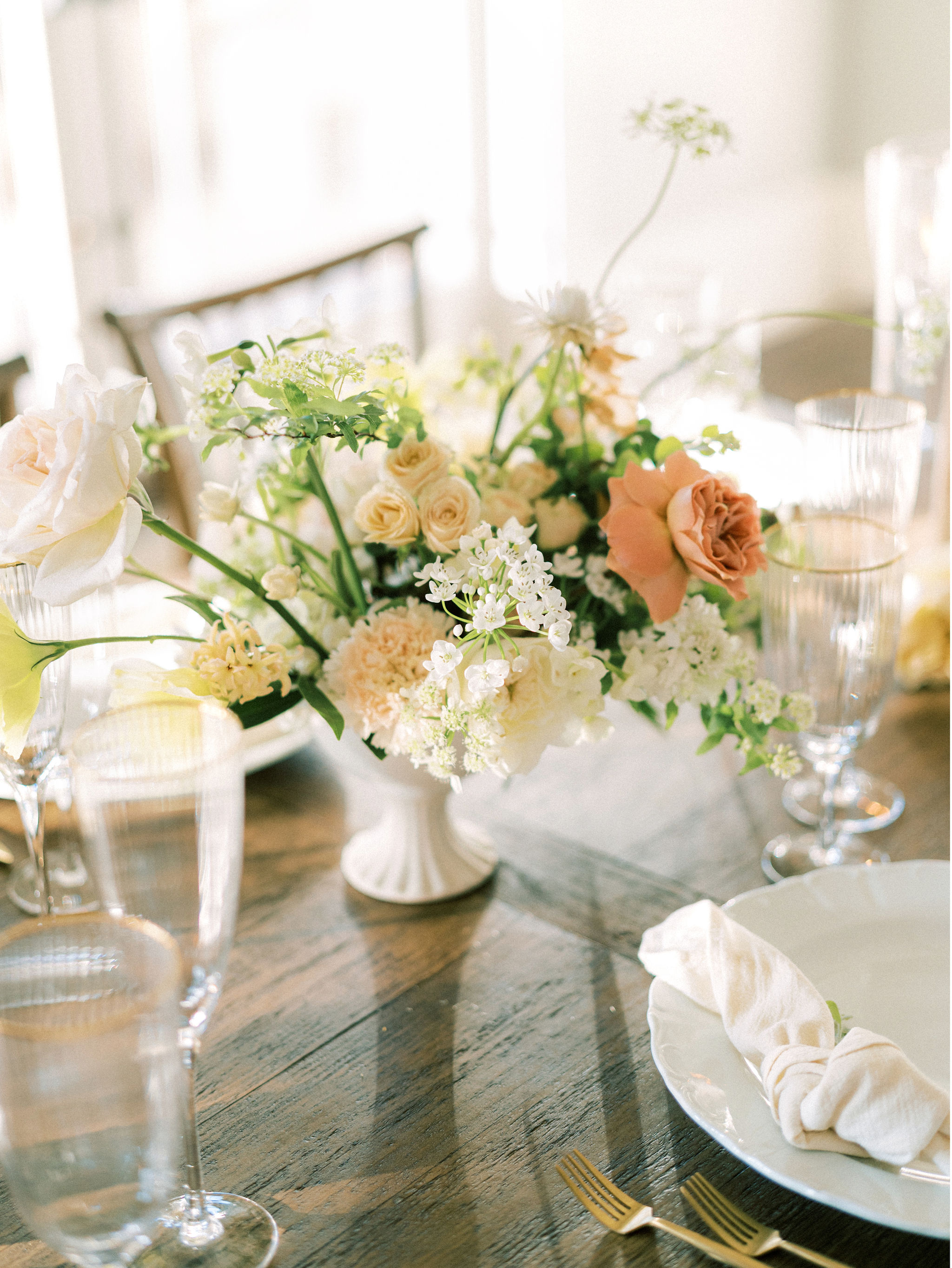 san-diego-wedding-florist-arrangement